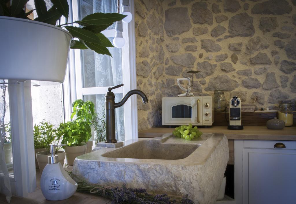 White Cottage Heritage House Čižići Zewnętrze zdjęcie
